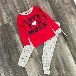 Carter’s Valentine’s Pajamas NEW